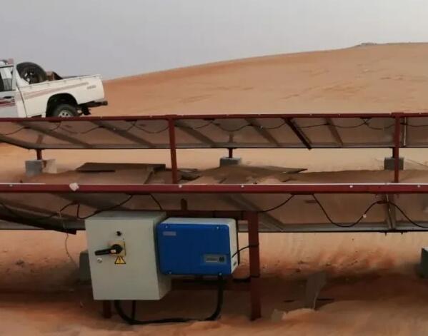  UAE ติดตั้งระบบไฮบริดทะเลทรายที่สามารถรองรับการสูบน้ำและการจ่ายพลังงานได้สำเร็จ